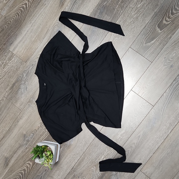 Black T Shirt - Picture 1 of 4